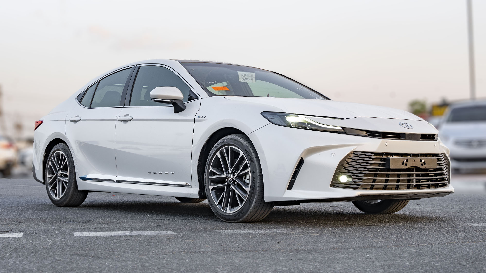 Camry 2L hybrid elite